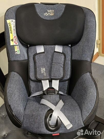 Britax romer dualfix m i size