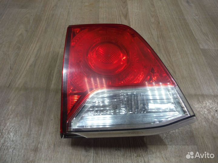 Фонарь левый внутренний №39 Toyota LC 200 2014