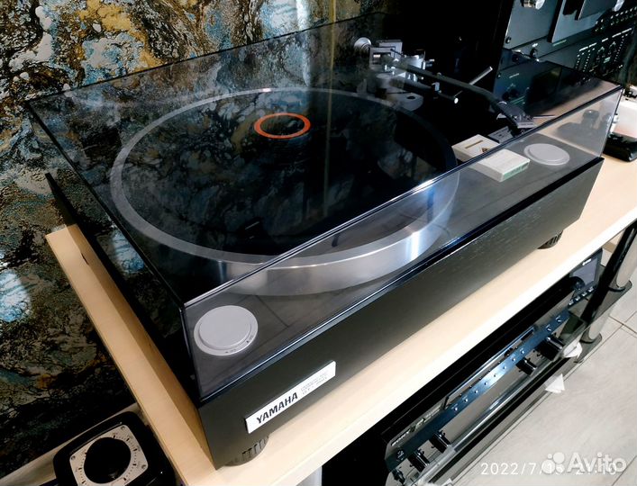 Проигрыватель для винила yamaha GT-750