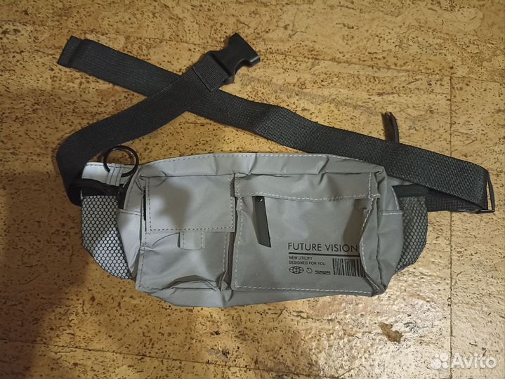 Маленькая сумка на пояс