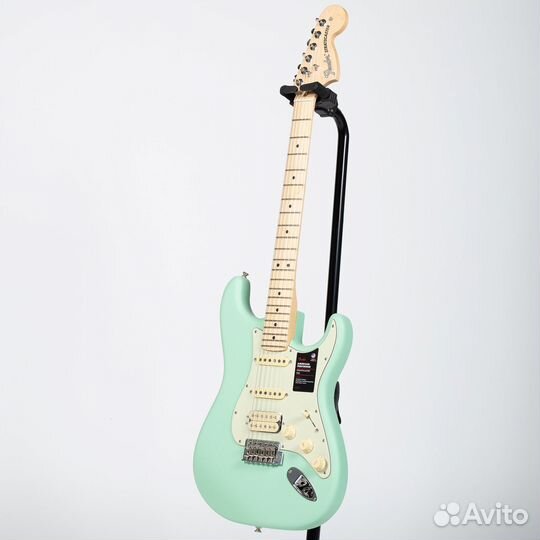 Электрогитара Fender Stratocaster USA + Аксессуары