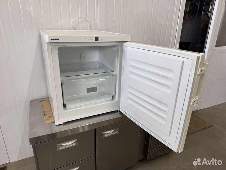 Морозильный шкаф Liebherr на 68л -18