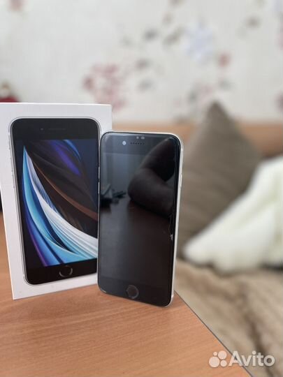 iPhone se 64gb 2020