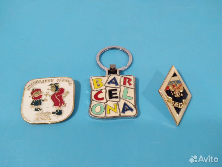 Винтажные значки