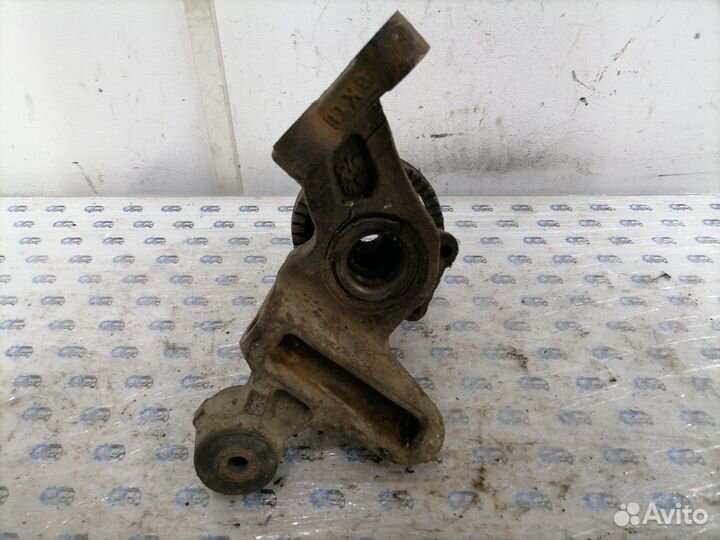 Кулак поворотный задний правый Subaru Impreza