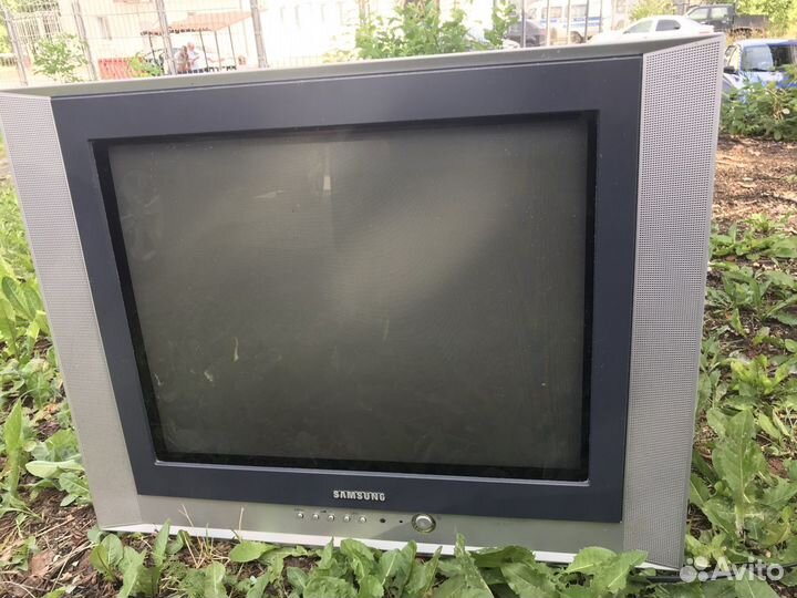 Телевизор samsung