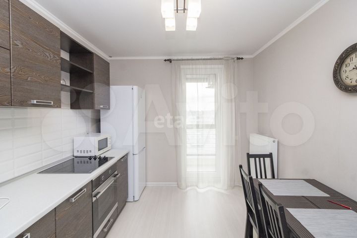 2-к. квартира, 56,3 м², 10/17 эт.