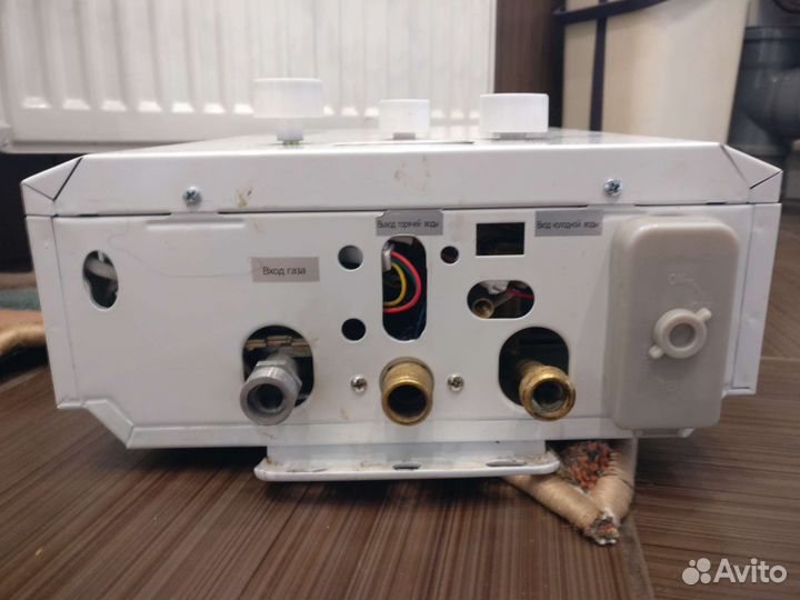 Водонагреватель проточный, газовый