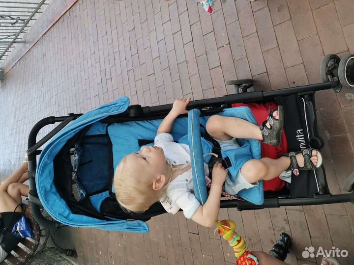 Продам прогулочную каляску