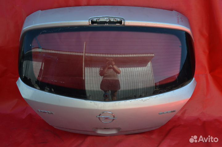 Крышка багажника Opel Corsa D