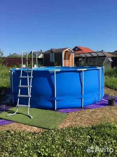 Бассейн 427*132см с лестницей. Новый