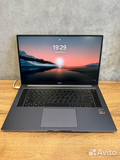 Ноутбук huawei matebook d16