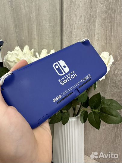 Nintendo switch lite + sd128gb идеал