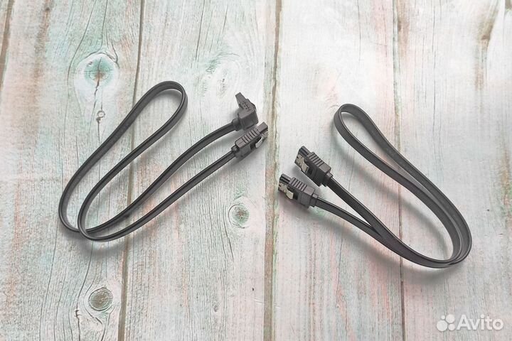 Кабель SATA 3 (III) 45 см новый с фиксатором