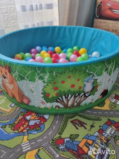 Бассейн с шариками