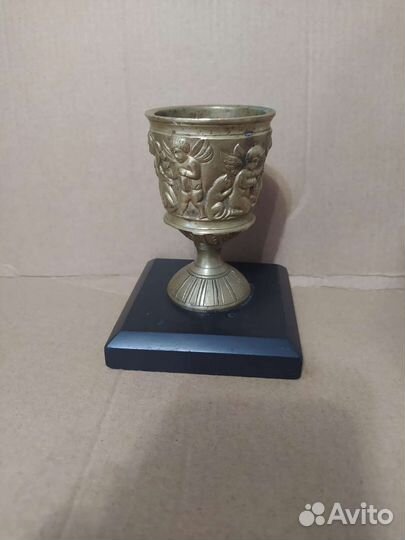 Латунная чаша для огарков с Ангелами церковная
