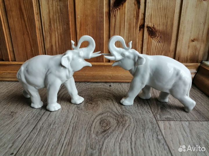Статуэтки фарфоровые Слоны лфз СССР
