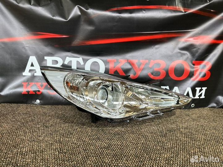 Фара правая Hyundai Sonata 6 YF 2009-2014