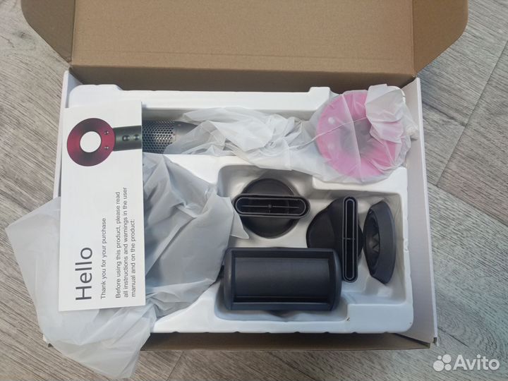 Фен Dyson Supersonik