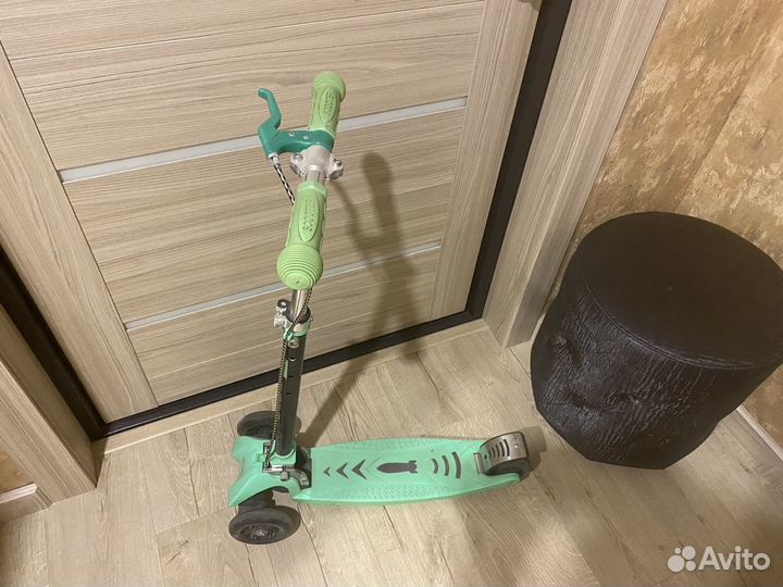 Самокат колеса светяться