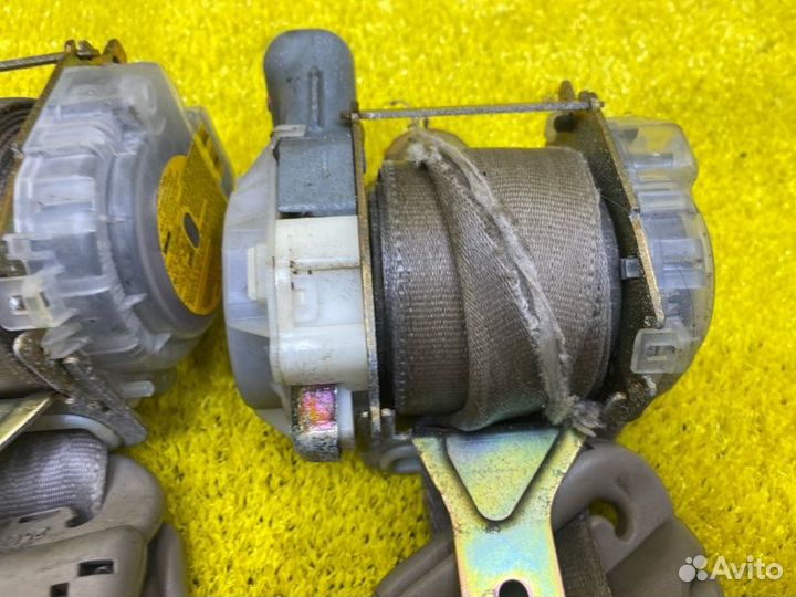 Ремень безопасности пара перед передний Toyota