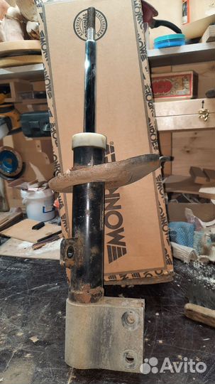 Стойка амортизатора передняя для citroen c4