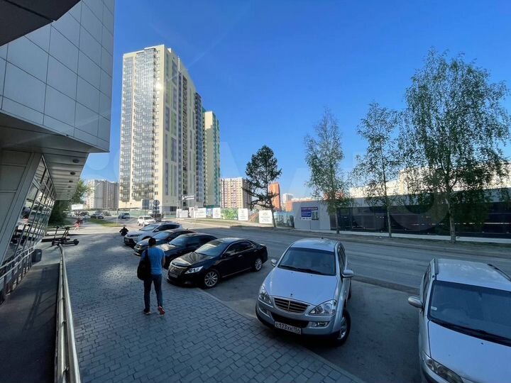 Первая линия Есенина с отдельным входом, 67.95 м²