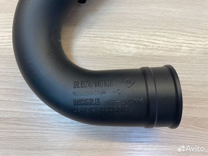 Патрубок воздушного фильтра Renault Logan 2