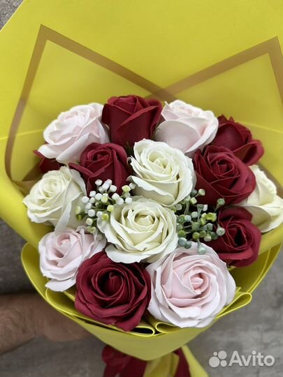 Букет из 15 мыльных роз