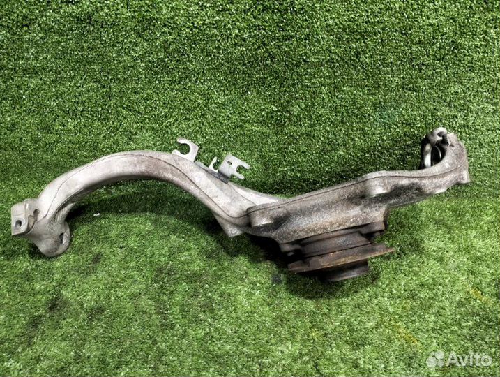 Кулак передний передний левый Audi Q5 I 8R cdnc