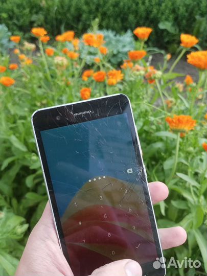 Смартфон zte