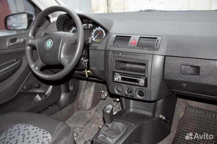 1 В наличии салон на Skoda Fabia