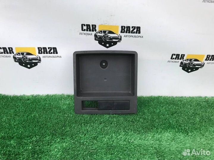 Накладка центральной консоли Volkswagen Caddy