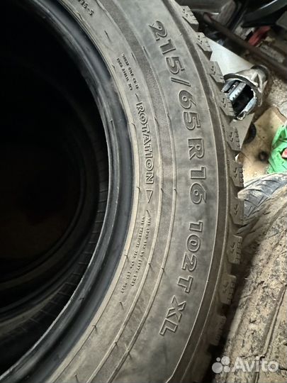 Резина зимняя шипованные 215/ 65 /r16