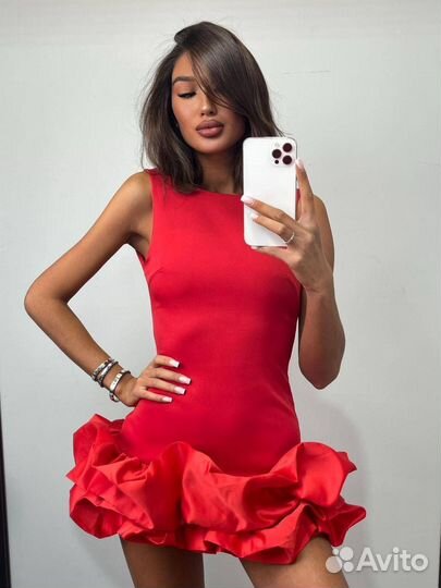 Коктельное платье на весну