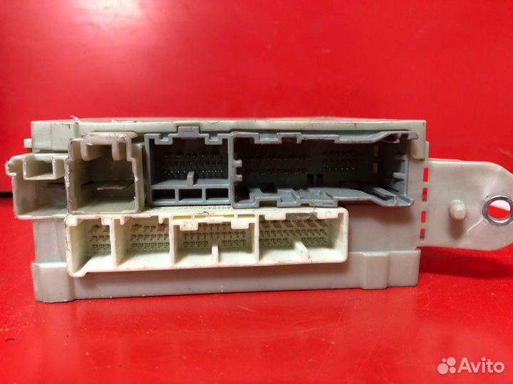 Блок предохранителей Lexus Ls600H