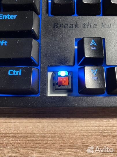 Механическая клавиатура tesoro excalibur spectrum