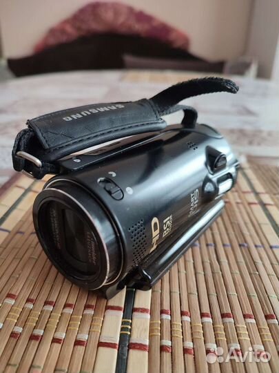Видеокамера Samsung full HD модель HMX-H200BP/XER