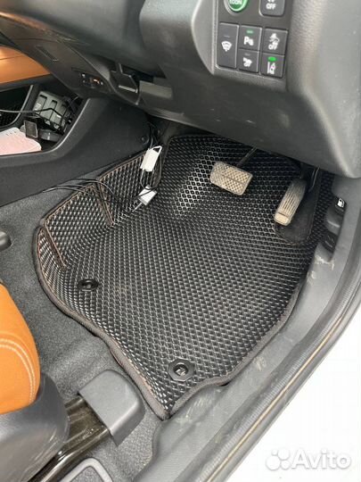 Автоковрики для Honda Vezel с бортами