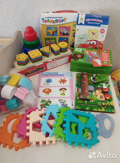 Развивающие игрушки,пазлы,сортер