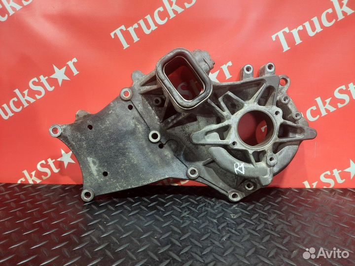 Корпус помпы двигателя