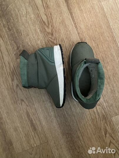 Ботинки adidas 24