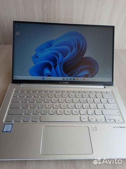 Asus Vivobook 13