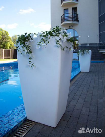 Кашпо (ваза) для улицы и дома (с подсветкой и без)