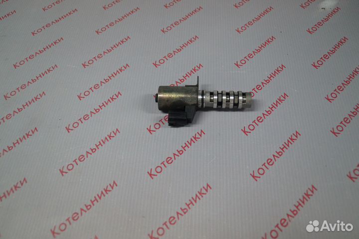 Nissan 23796-AU000 Клапан фазорегулятора