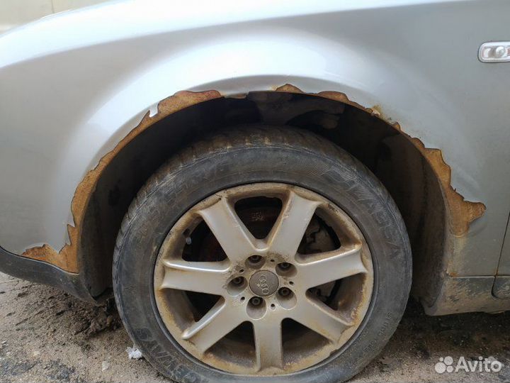 Крыло переднее левое audi A4 B6 2000-2004