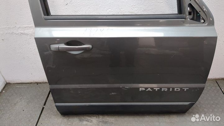 Дверь правая передняя Jeep Patriot 2010, 2011
