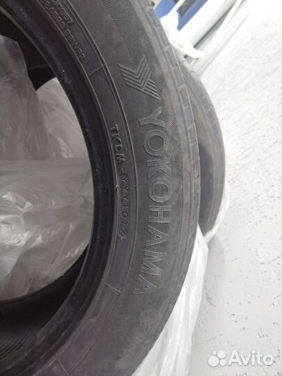 Yokohama BluEarth E70 215/55 R17