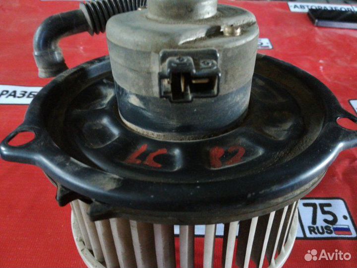 Мотор печки задний Toyota Land Cruiser HDJ81 1HDT