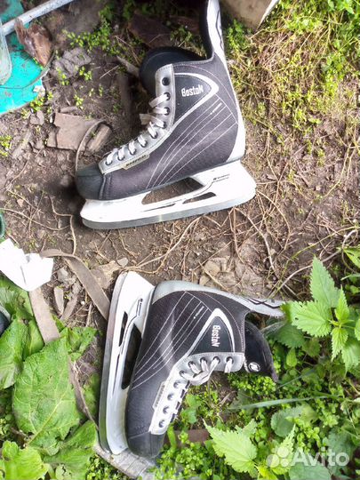 Коньки хоккейные